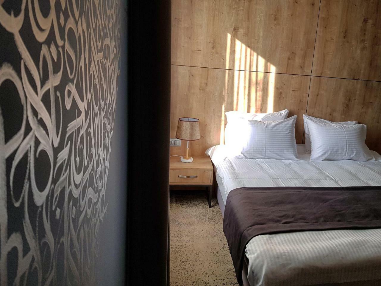 Hotel Alpha Yerevan Exterior photo