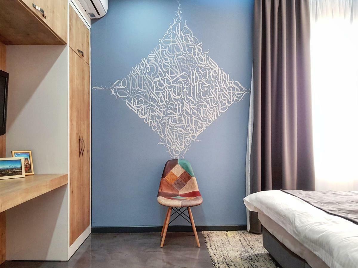 Hotel Alpha Yerevan Exterior photo